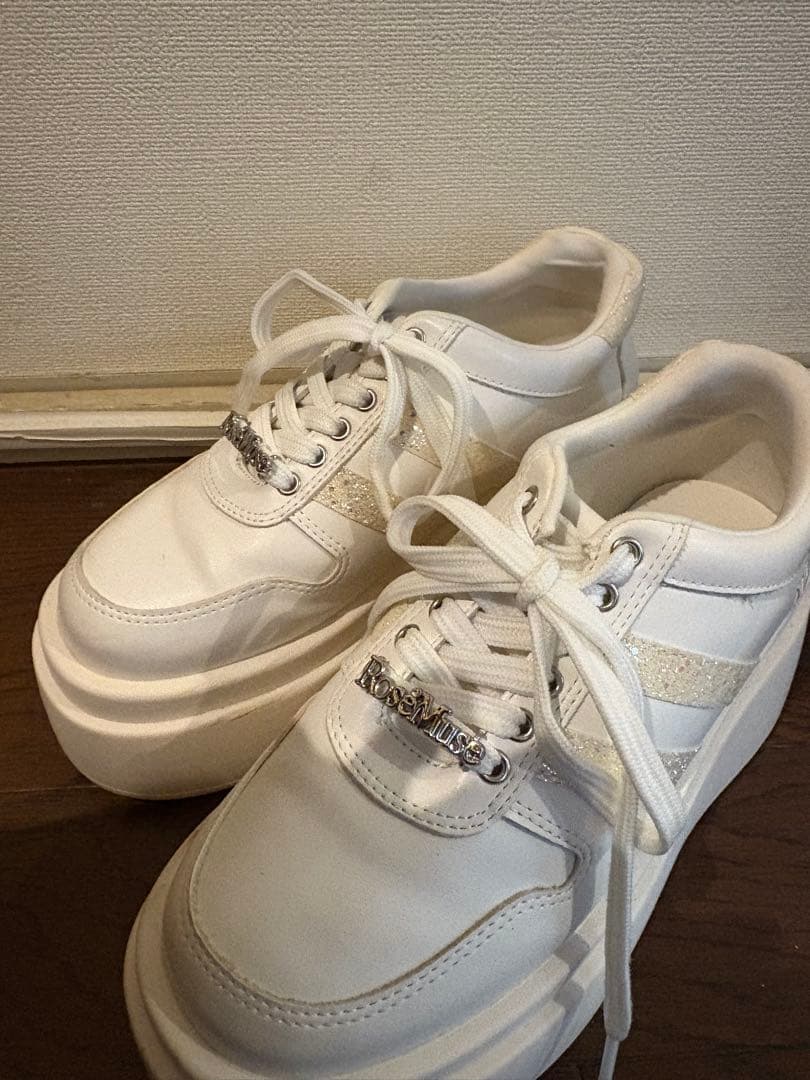 胡*麻様 rosemuseスニーカー　medium ホワイト