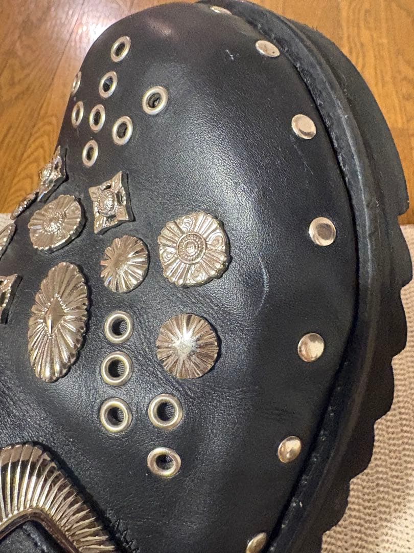 TOGA VIRILIS ブラック サンダル メタル サボ クロッグ