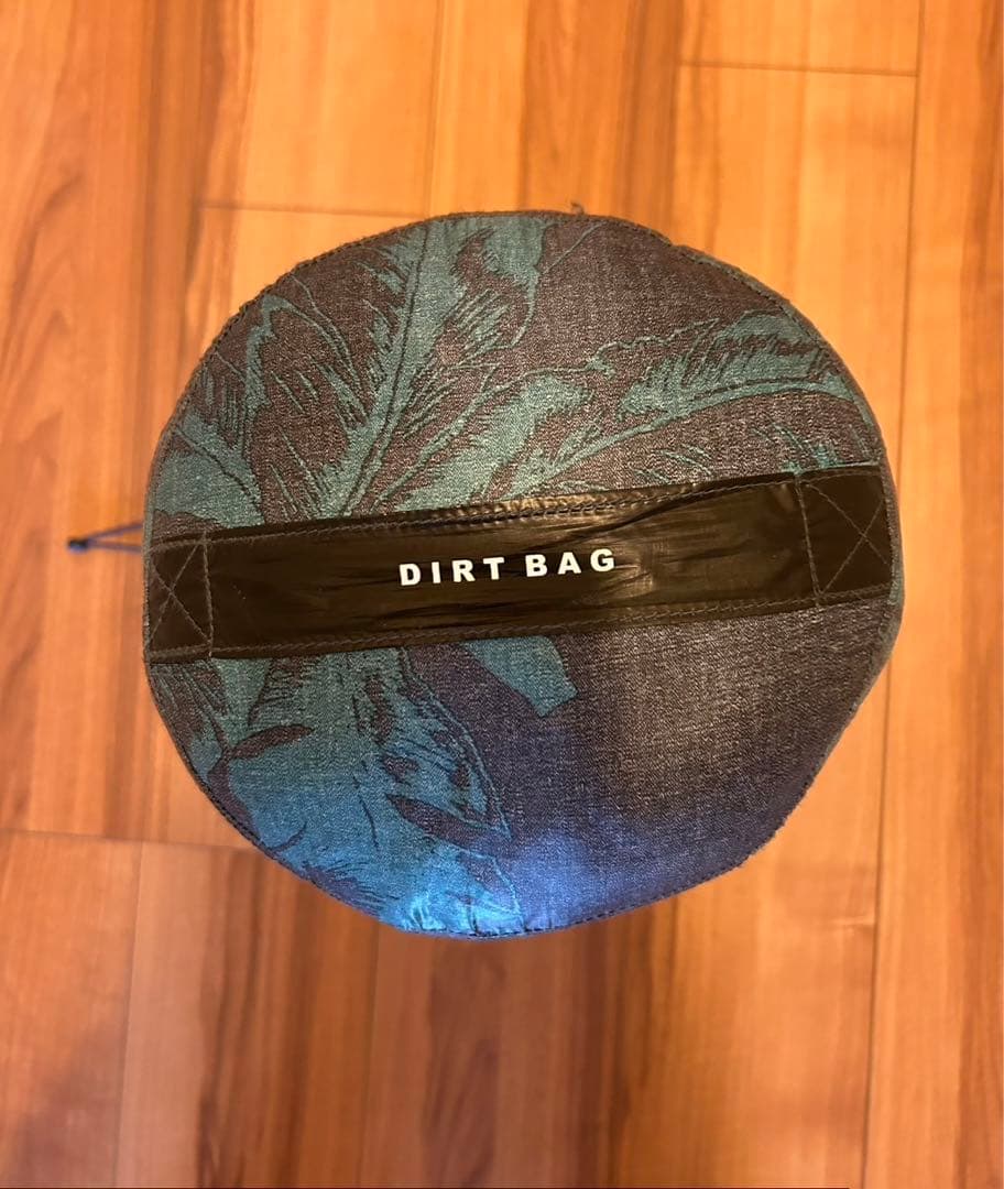 Big Agnes x Burton 寝袋 The Dirt Bag