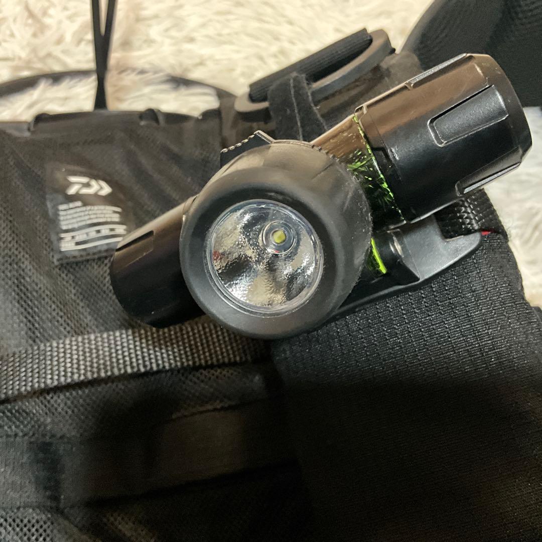 ５回未満オマケ付　DAIWA ダイワ　DF-6122 ベンチクールゲームベストV