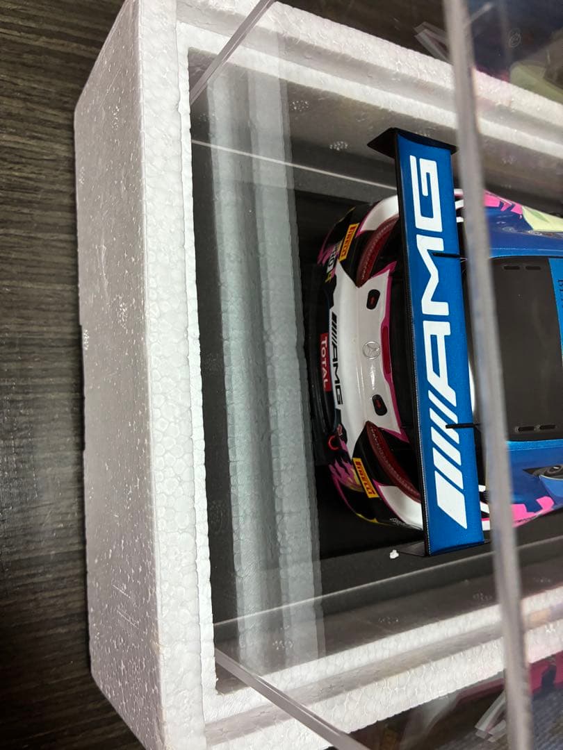 プロメア　 1/18 スケール　レーシングカー　Merucedes-AMG