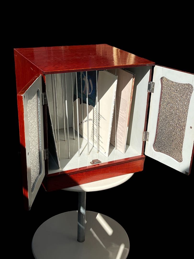 レコードキャビネット・レコードラック 木製ガラス扉・アナログ・ヴィンテージ