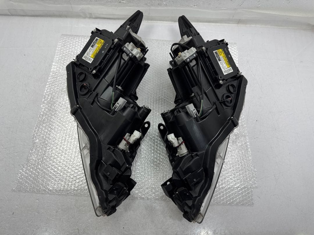 トヨタエスティマ50系 後期 中期 純正 ヘッドライト 左右セット28-217