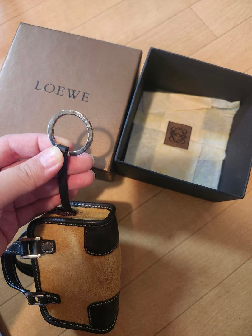 LOEWE ミニバッグ型キーケース ベージュ ブラック