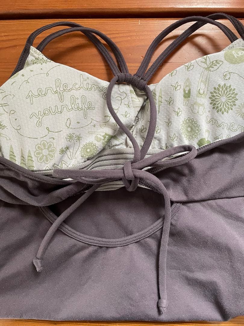 easyoga Vステディタンク ブラウンパープル