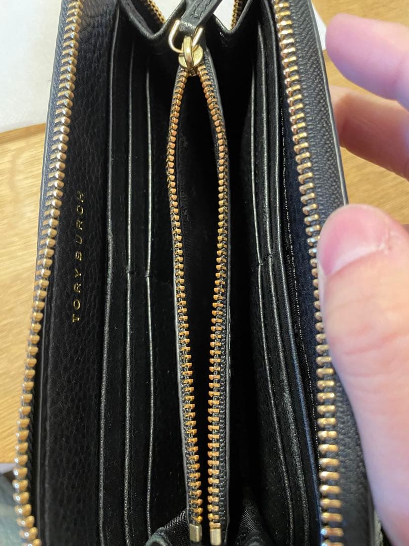 【美品】Tory Burch ブラックレザー長財布