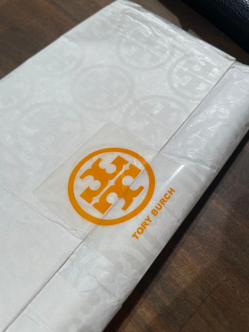 【美品】Tory Burch ブラックレザー長財布