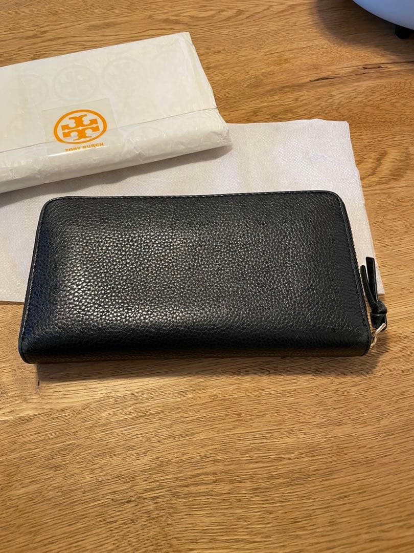 【美品】Tory Burch ブラックレザー長財布