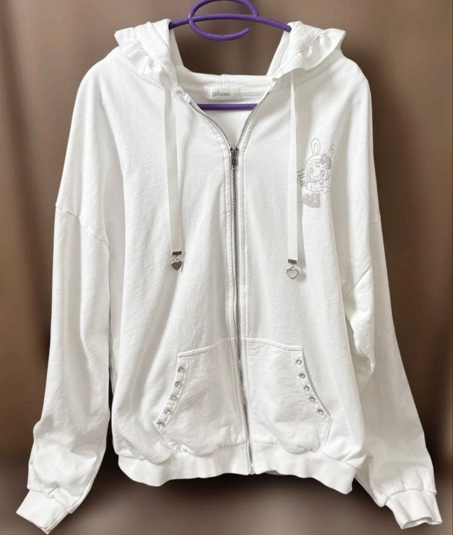 【美品】【ピウム】pium メゾピアノ　パーカー　ホワイト
