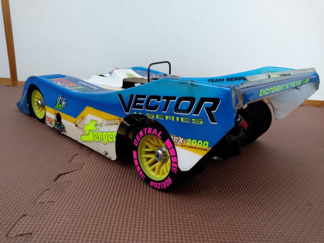 SERPENTサーパント 1/8 VECTORベクター エンジンカー フルセット