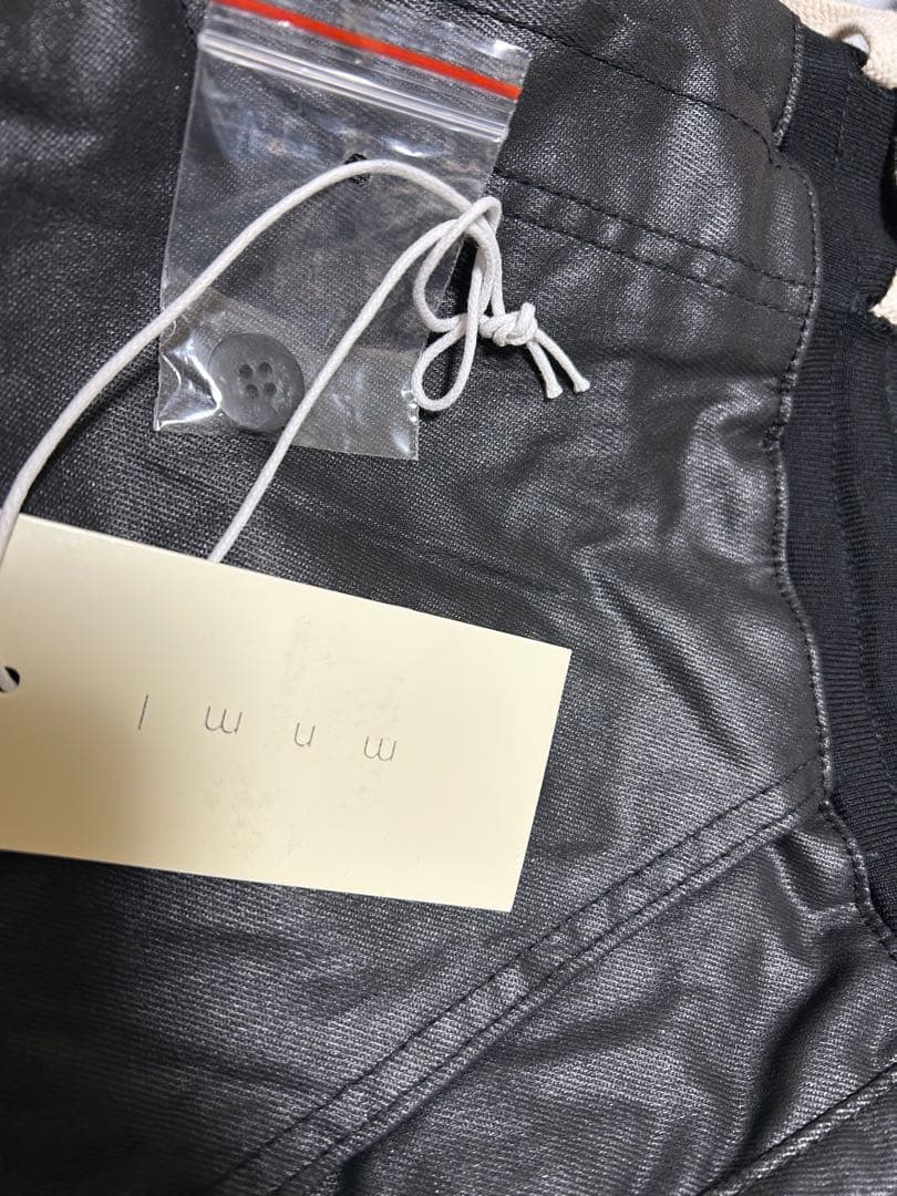 ブラックカーゴパンツ