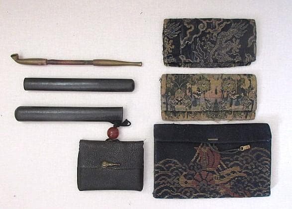 古いキセル・筒＆提げたばこ入れ１点 和柄小物入れ１点 金襴生地小物入れ２点