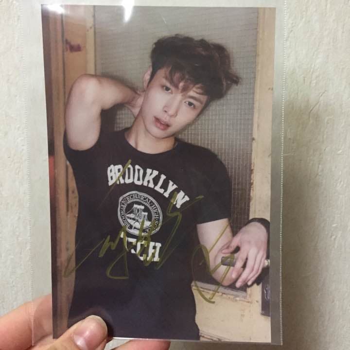 EXO LAY レイ 直筆サイン