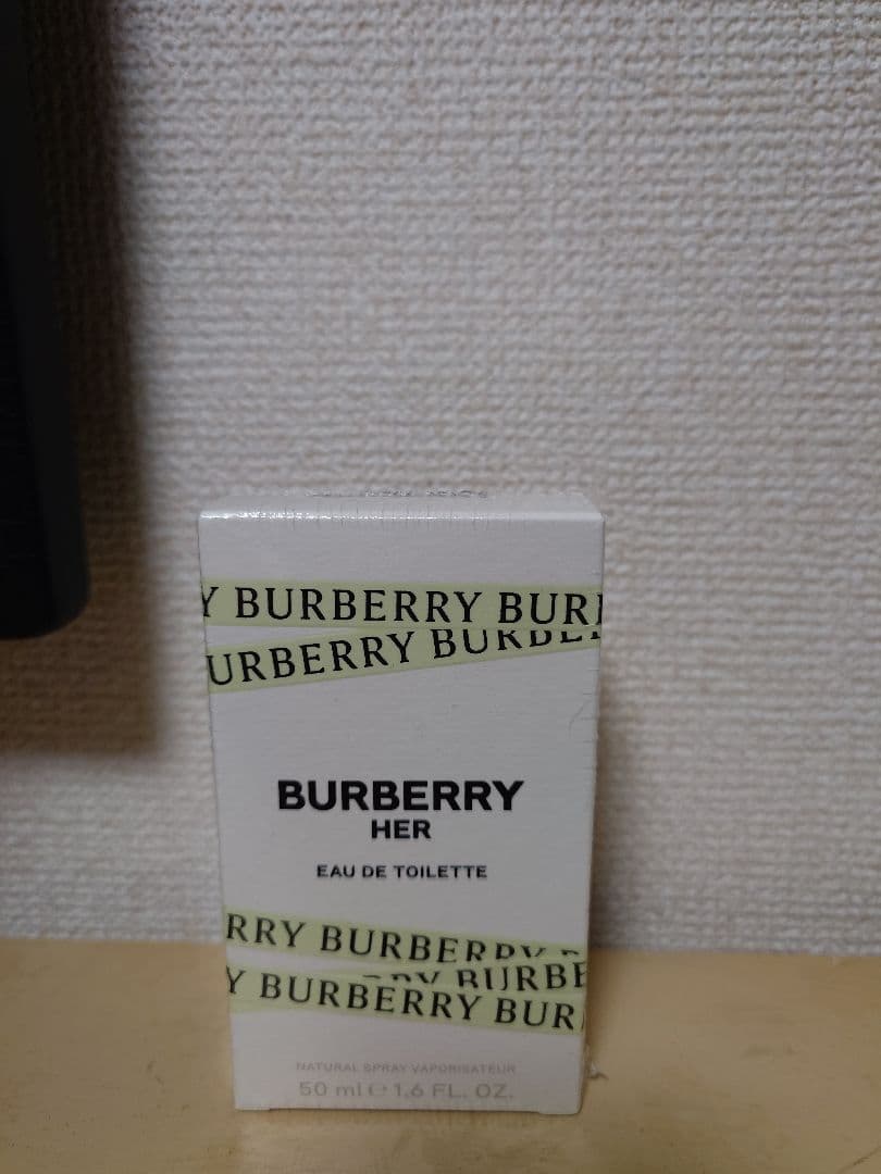 断捨離　BURBERRY HER Eau de Toilette 50ml