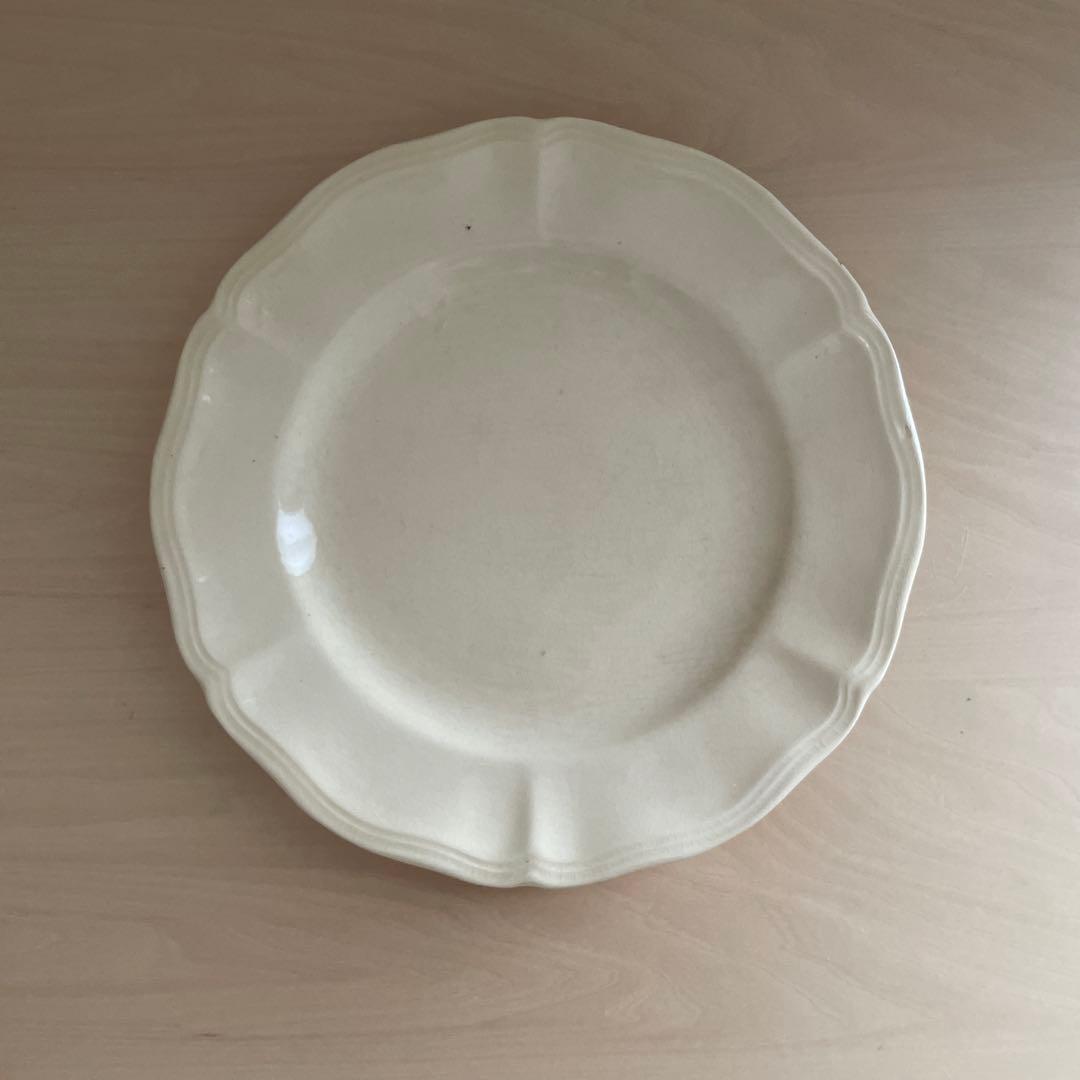 サルグミンヌ　花リムデザート皿