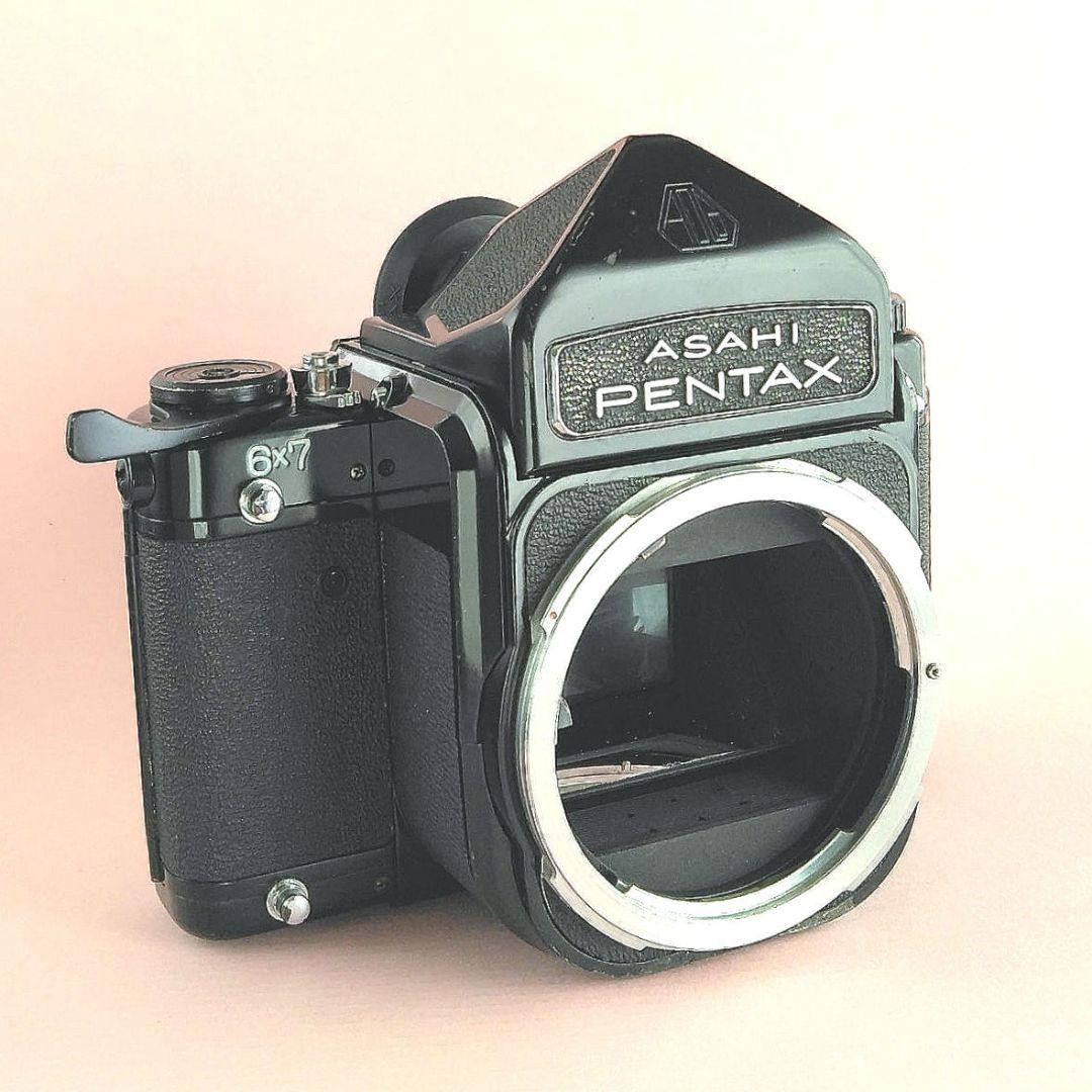 ペンタックス　6 X 7 ボディ！ 部品取り用　とするには美しすぎですが