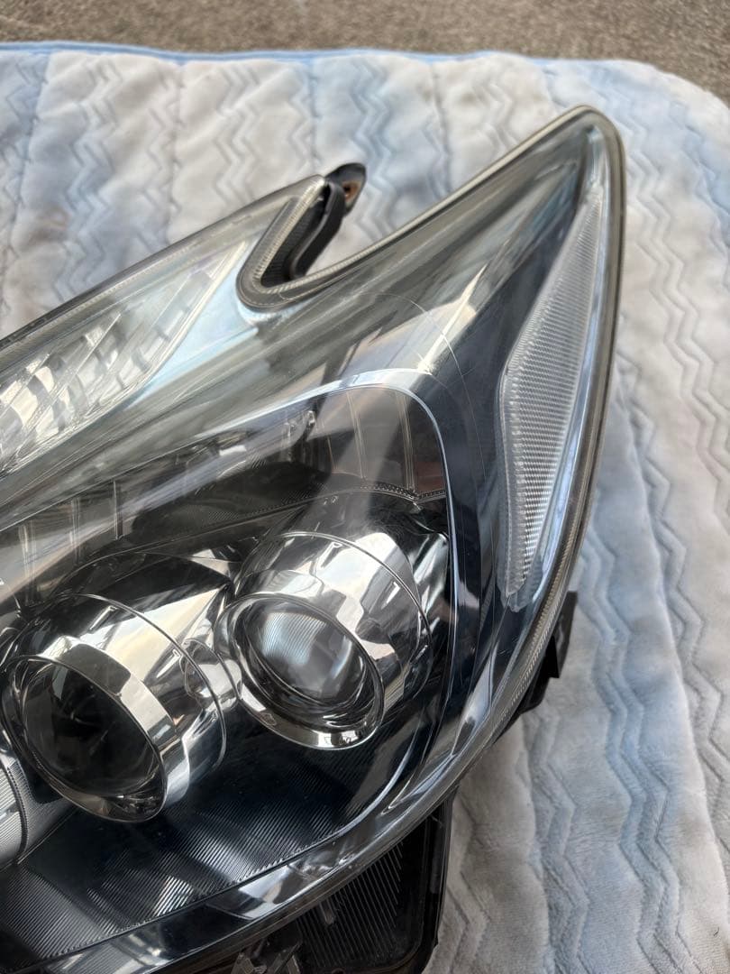 30プリウス　ヘッドライト　ツーリング