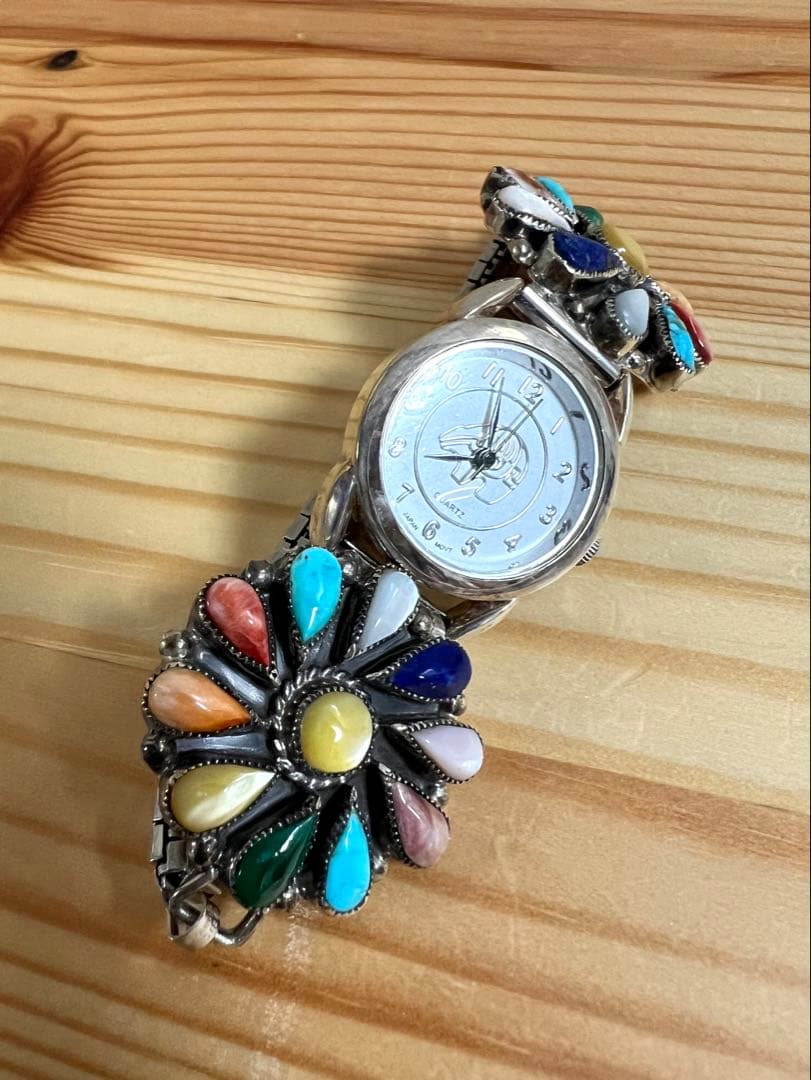 ズニ族Phyllis Coonsisマルチカラークラスター腕時計