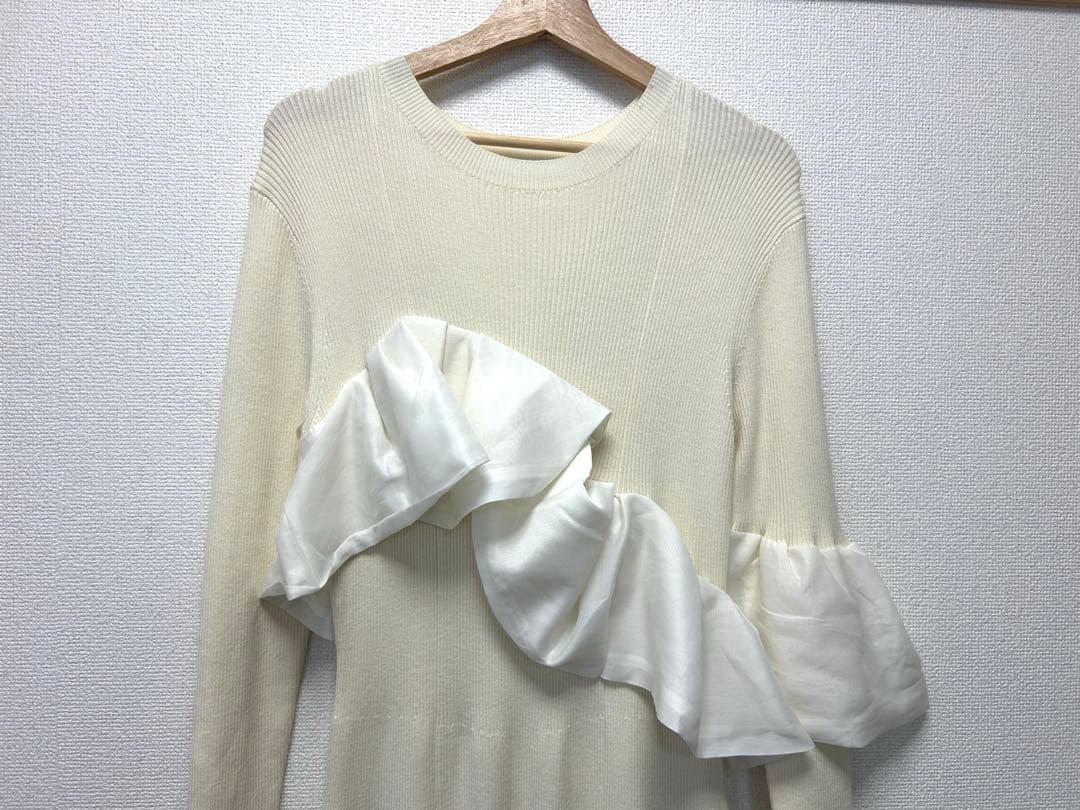 葵✳︎JILLSTUART ジルスチュアート　ニットワンピース　フリル　白