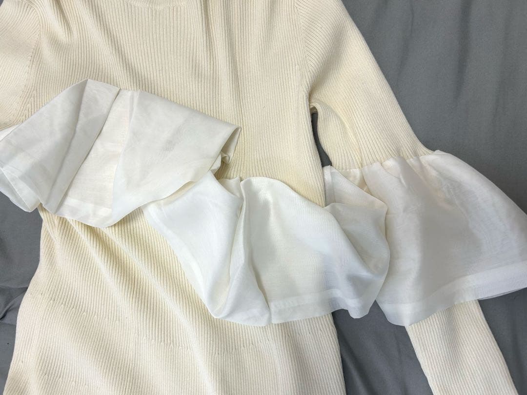 葵✳︎JILLSTUART ジルスチュアート　ニットワンピース　フリル　白