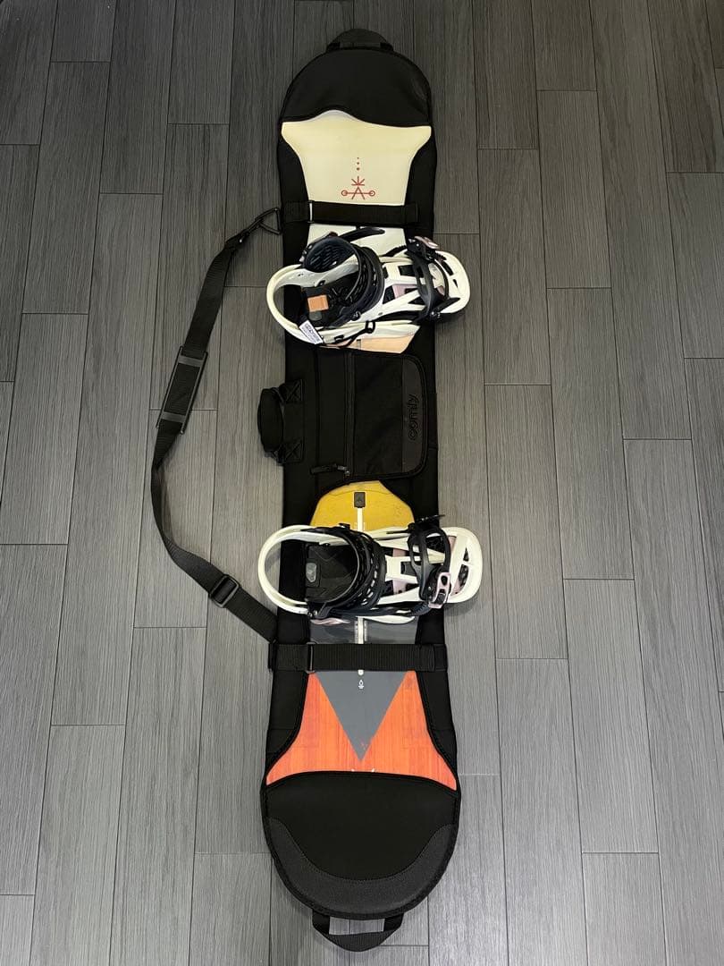 美品❤︎BURTONバートン　レディースYEASAYER 140スノーボードセット