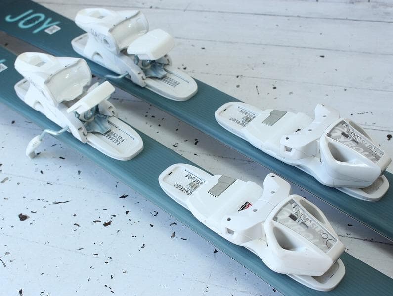 23-24 HEAD EASY JOY スキー 143cm SLR 9.0付き