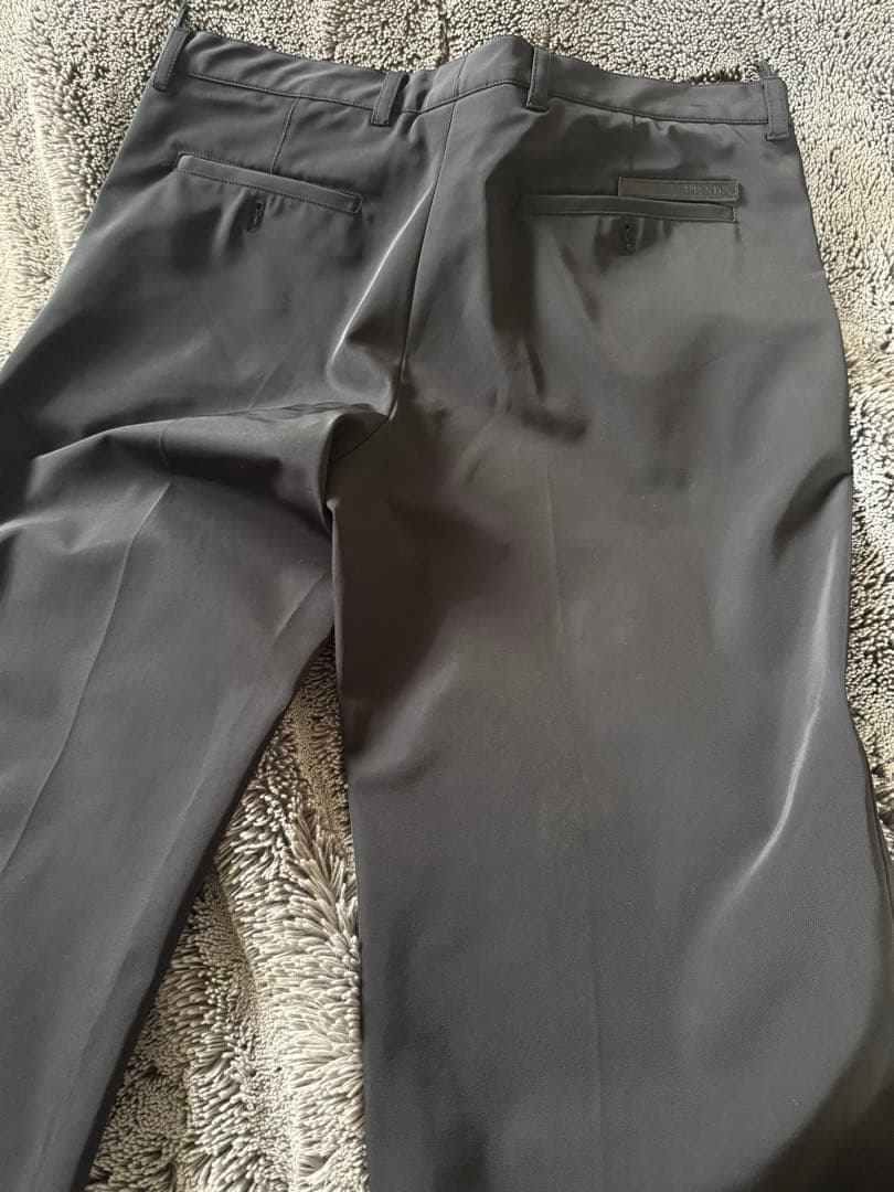 PRADA メンズパンツ　スラックス　表記50サイズ