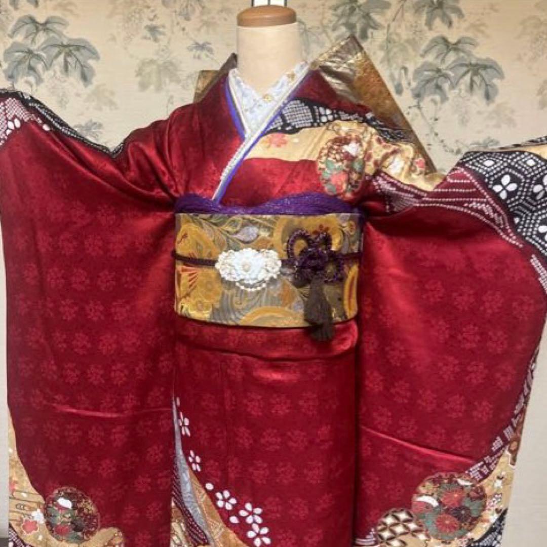 人気の赤古典♡可愛らしい鞠模様♡振袖フルセット　成人式前撮り謝恩会