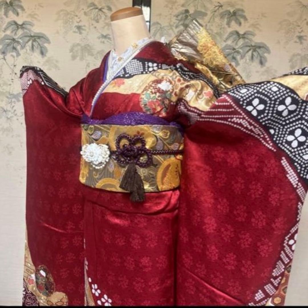 人気の赤古典♡可愛らしい鞠模様♡振袖フルセット　成人式前撮り謝恩会