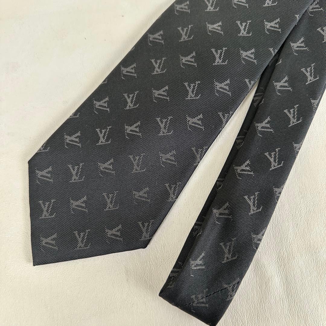 LOUIS VUITTON ルイヴィトン ネクタイ モノグラム 総柄 シルク