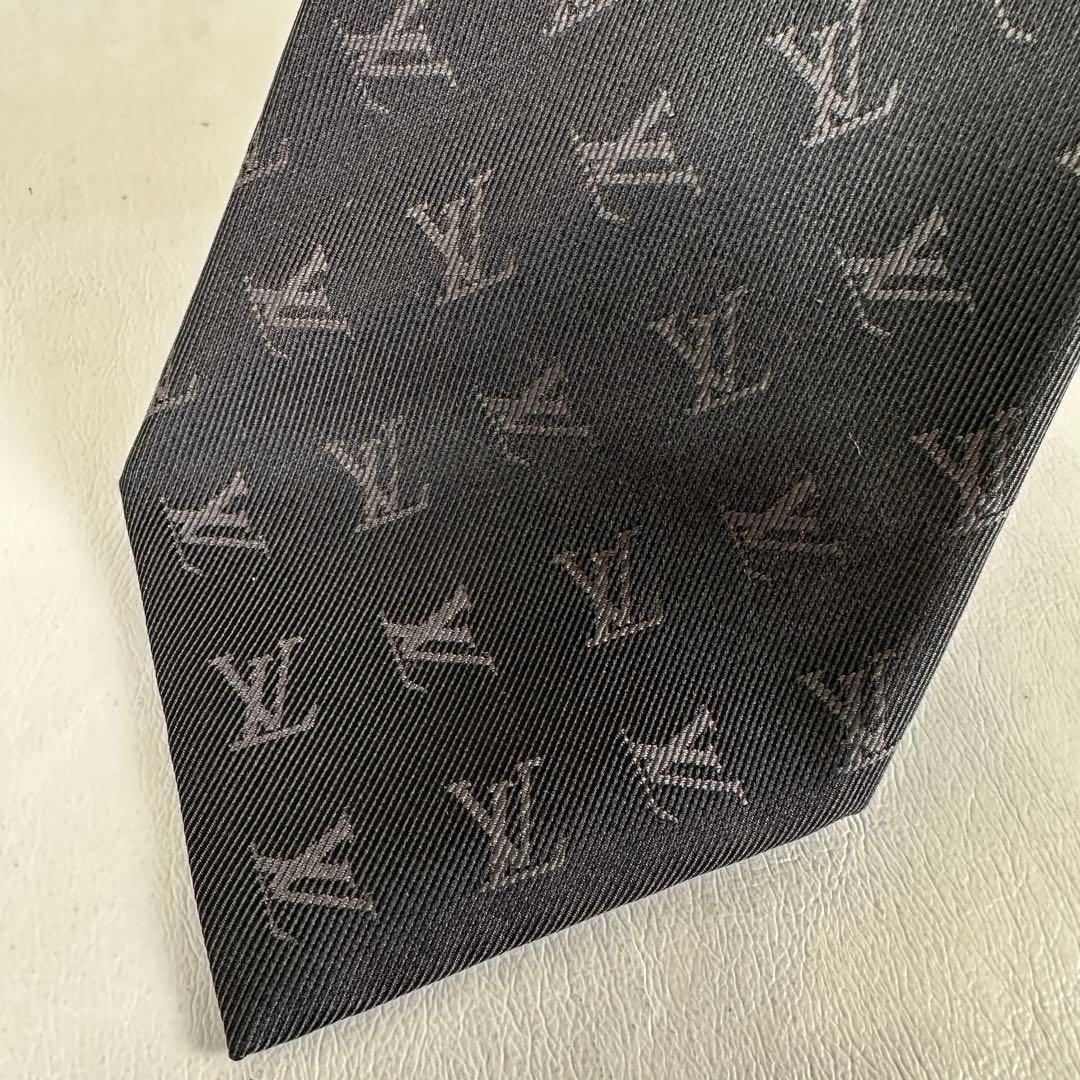 LOUIS VUITTON ルイヴィトン ネクタイ モノグラム 総柄 シルク