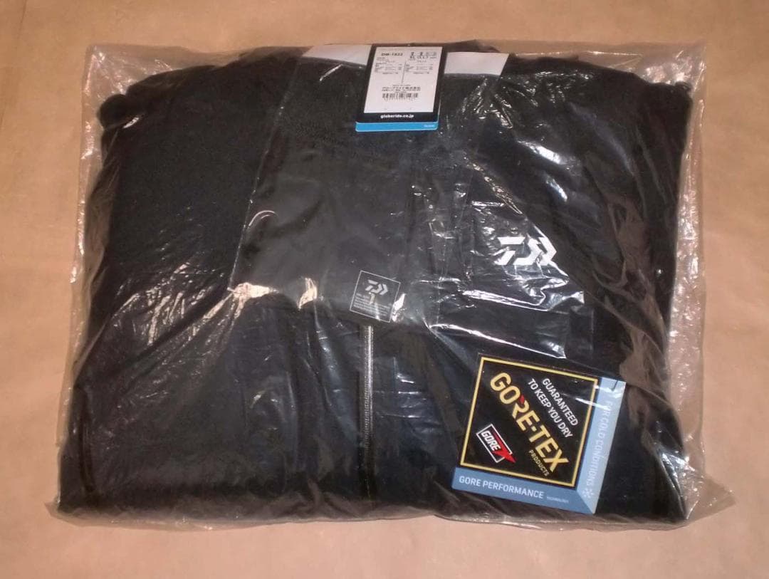 ダイワ　ゴアテックスコンビアップウィンタースーツ【ＤＷ－１８２２黒】［ＸＬ］新品