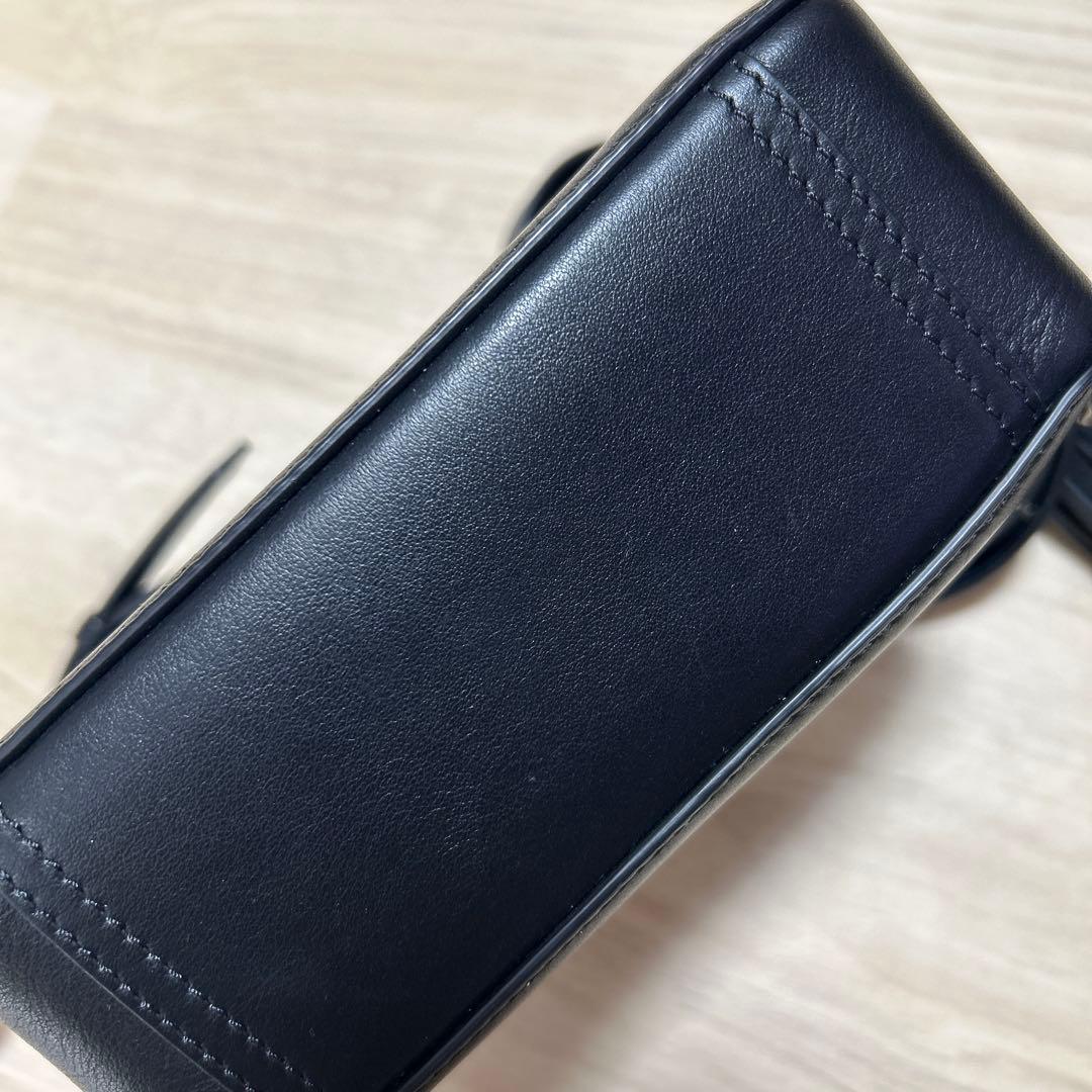 【美品】アニヤハインドマーチショルダースマイル黒