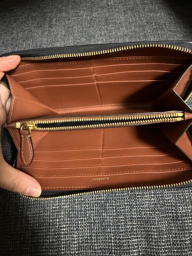 Burberry ストライプ 長財布