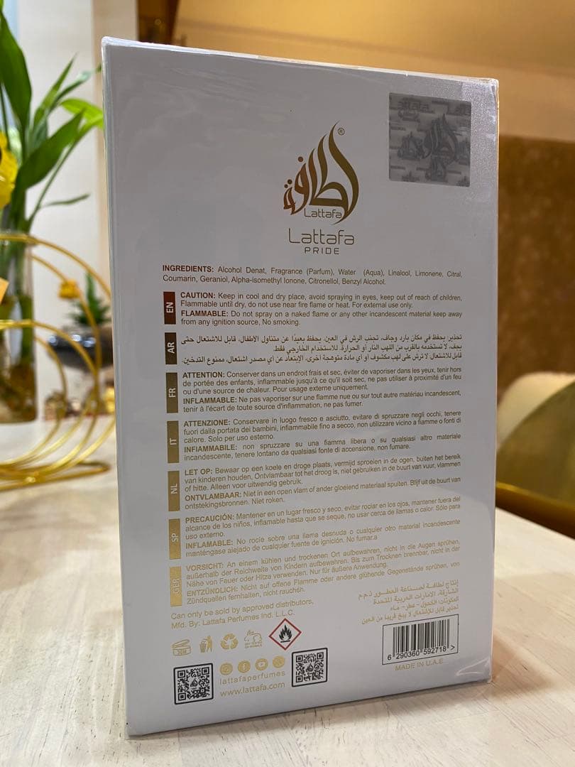 香水(男性用) Lattafa Artisan Ethnique