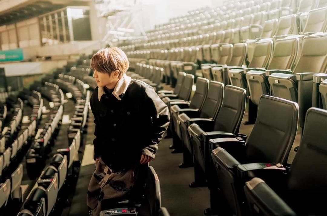 LOEWE ブラック アニマルジャケット　Nissy 永瀬廉　山田涼介　着用