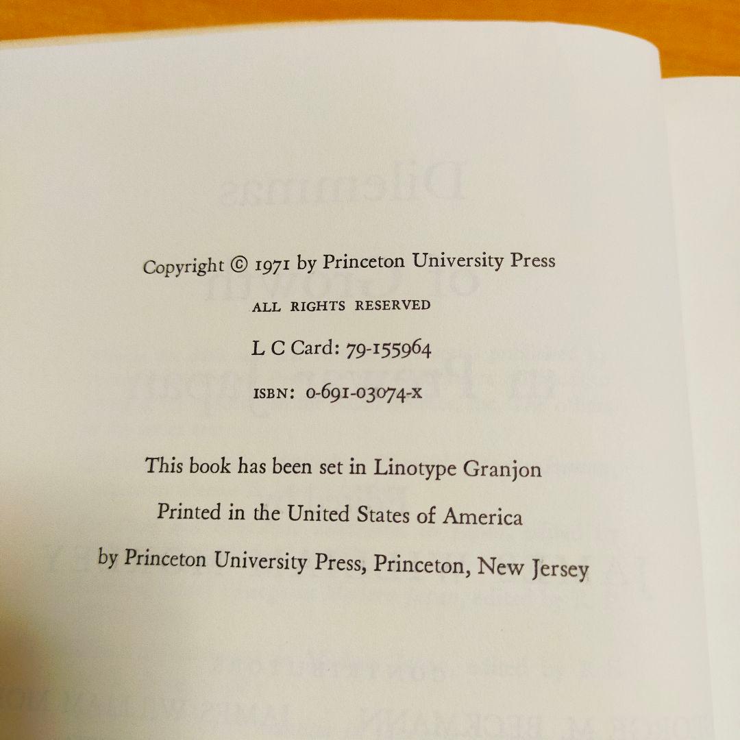 洋書 Dilemmas of Growth in Prewar japan