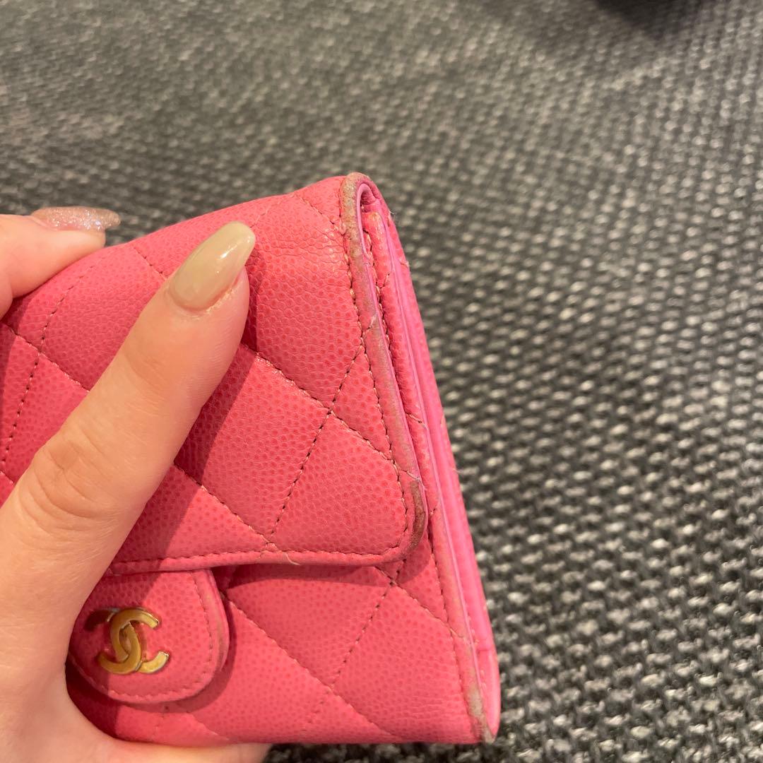 CHANEL ピンク キャビアスキン三つ折り財布