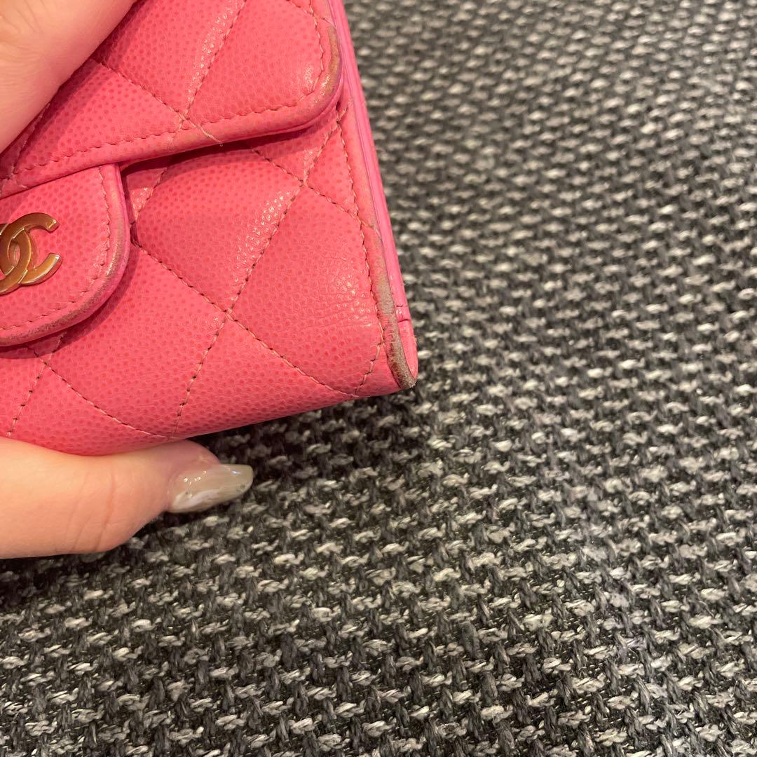 CHANEL ピンク キャビアスキン三つ折り財布