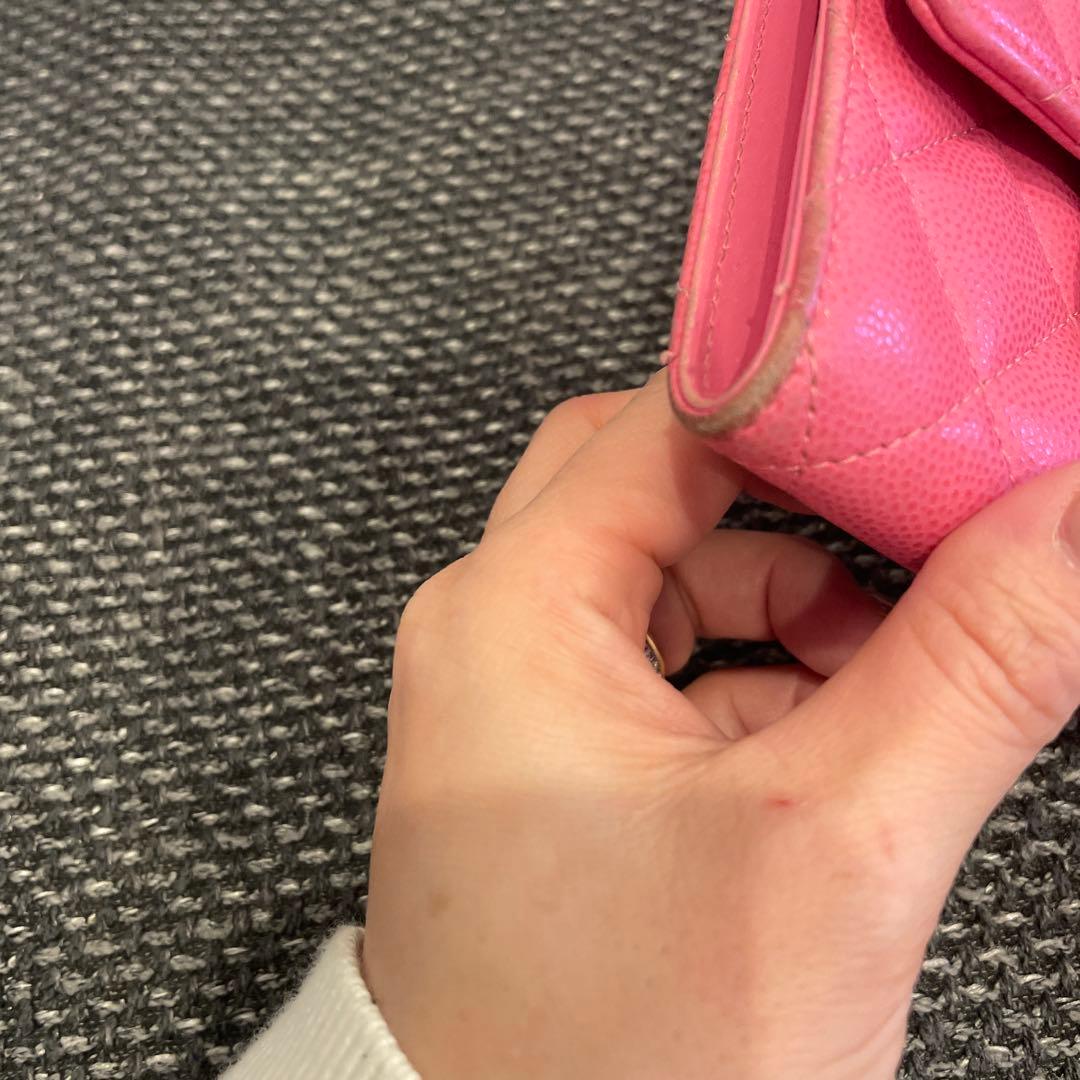 CHANEL ピンク キャビアスキン三つ折り財布