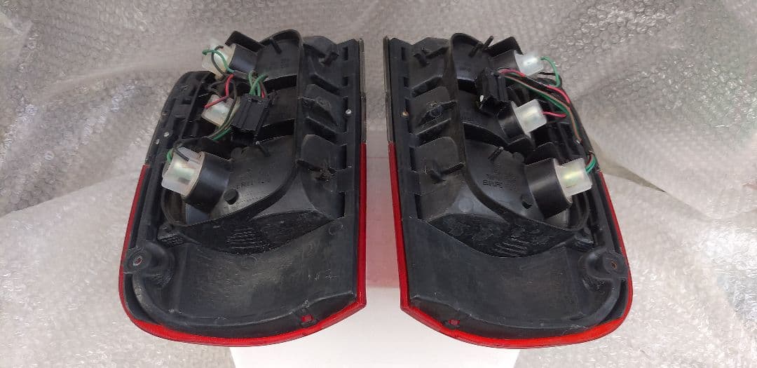 いすずビッグホーン用 クリアテールランプ左右セット