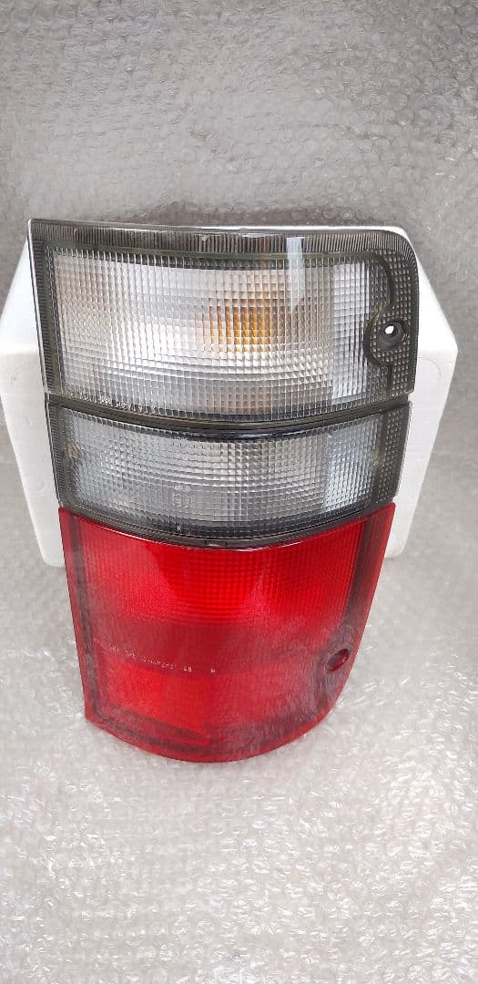 いすずビッグホーン用 クリアテールランプ左右セット