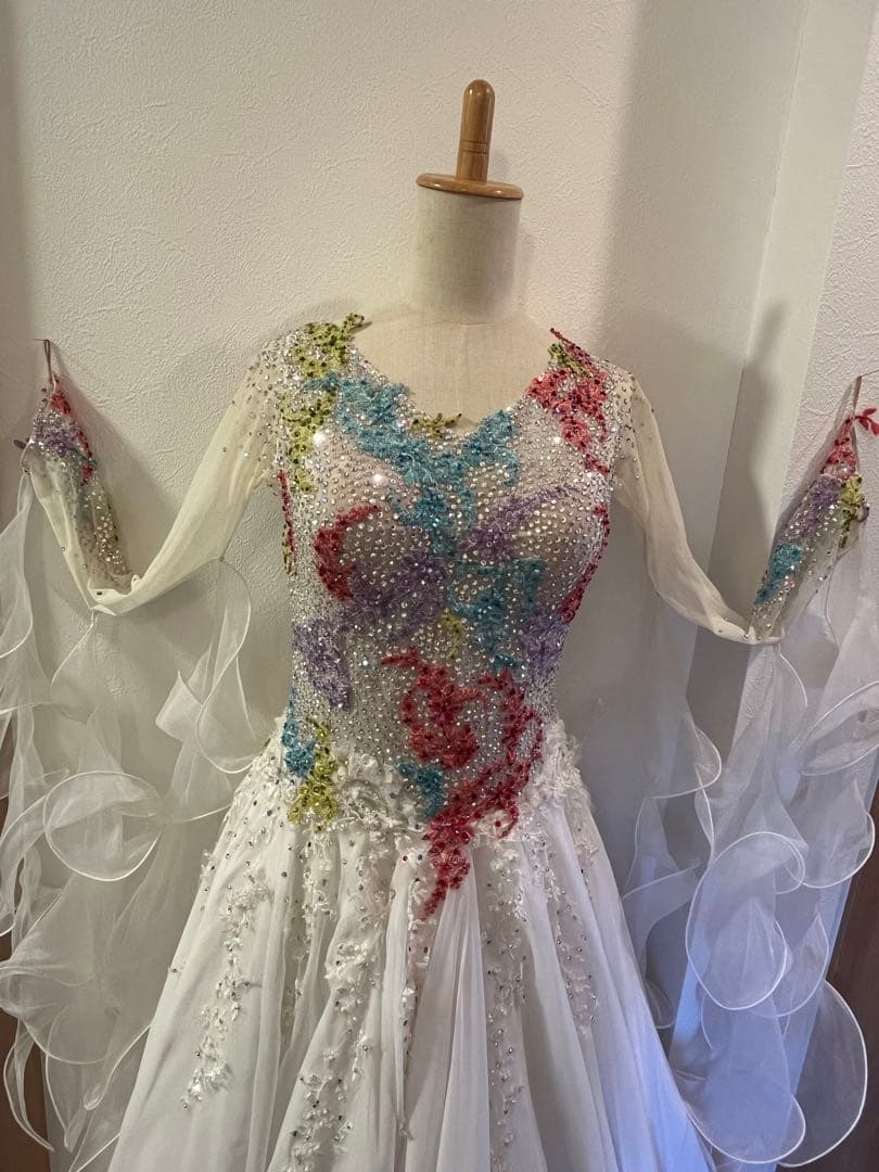 社交ダンス　ドレス　ジャンティ　ホワイト　カラフル　スタンダード