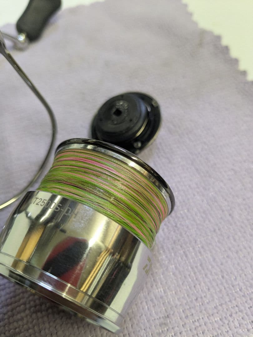 Daiwa EXIST LT2500S-DH スピニングリール ダイワ