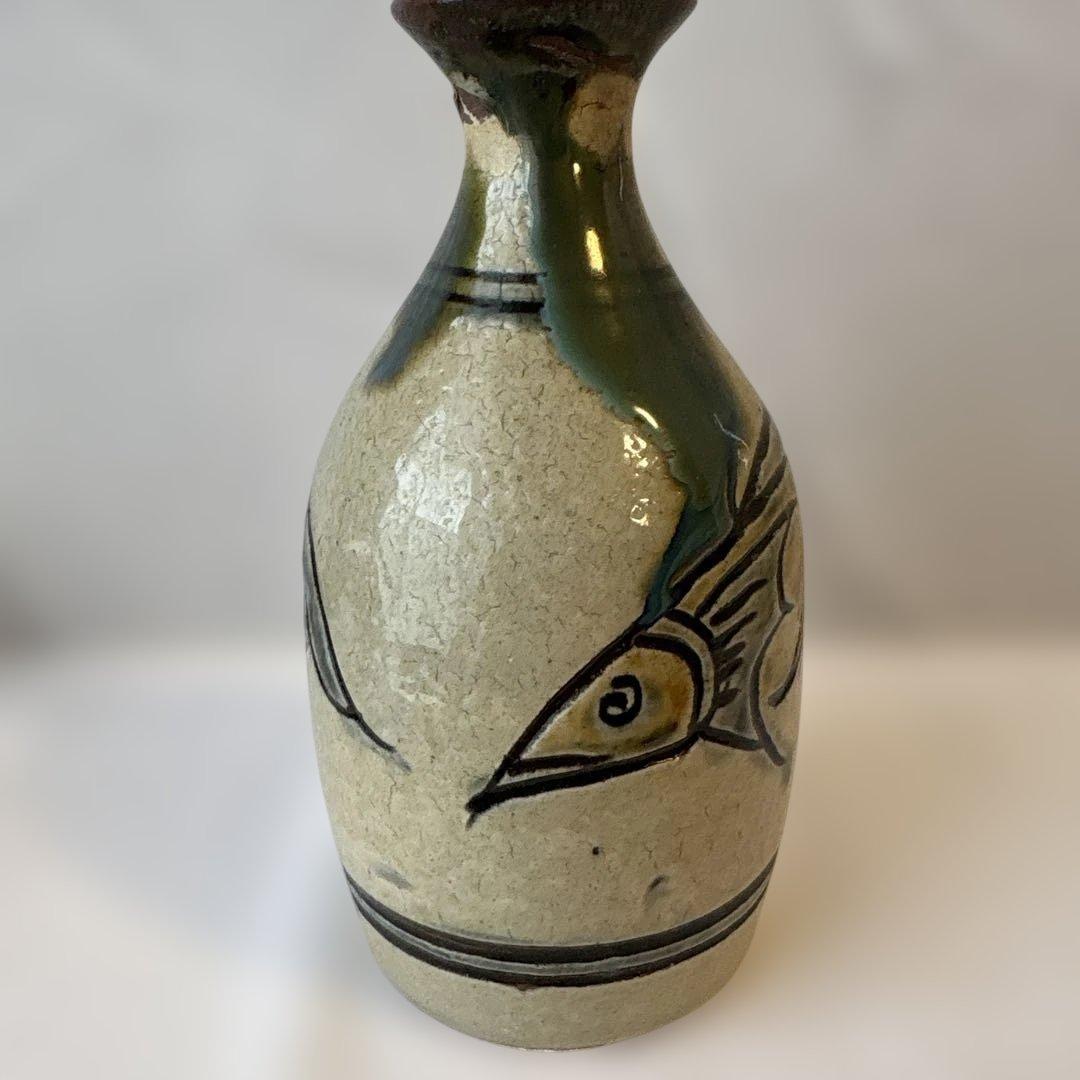 金城次郎　線彫魚文徳利セット揃