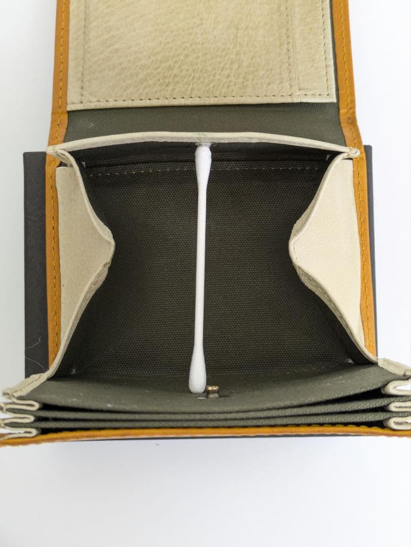 エムピウ　ミッレフォッリエ　ナポリ　ミッレフォリエ　P25