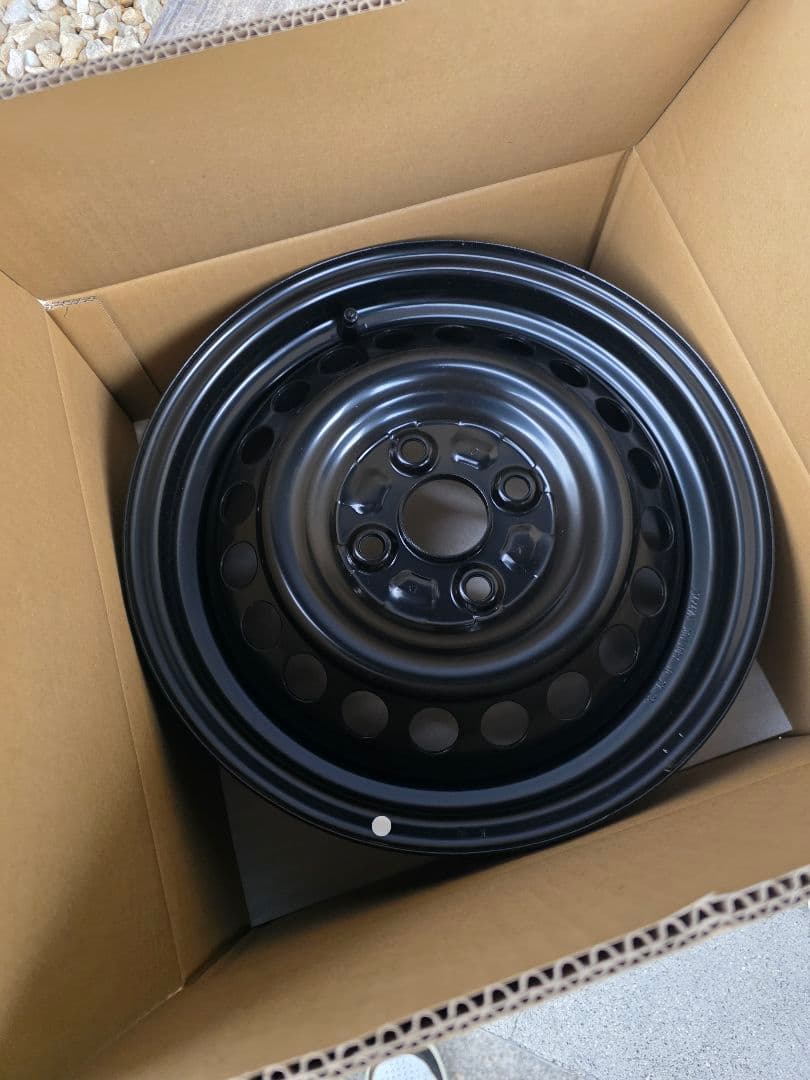 14インチ　ホイール4本　新車外し