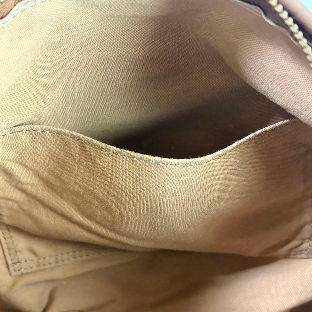 アルビバーバリーブルーレーベル ワンショルダーバッグ ホースロゴ金具