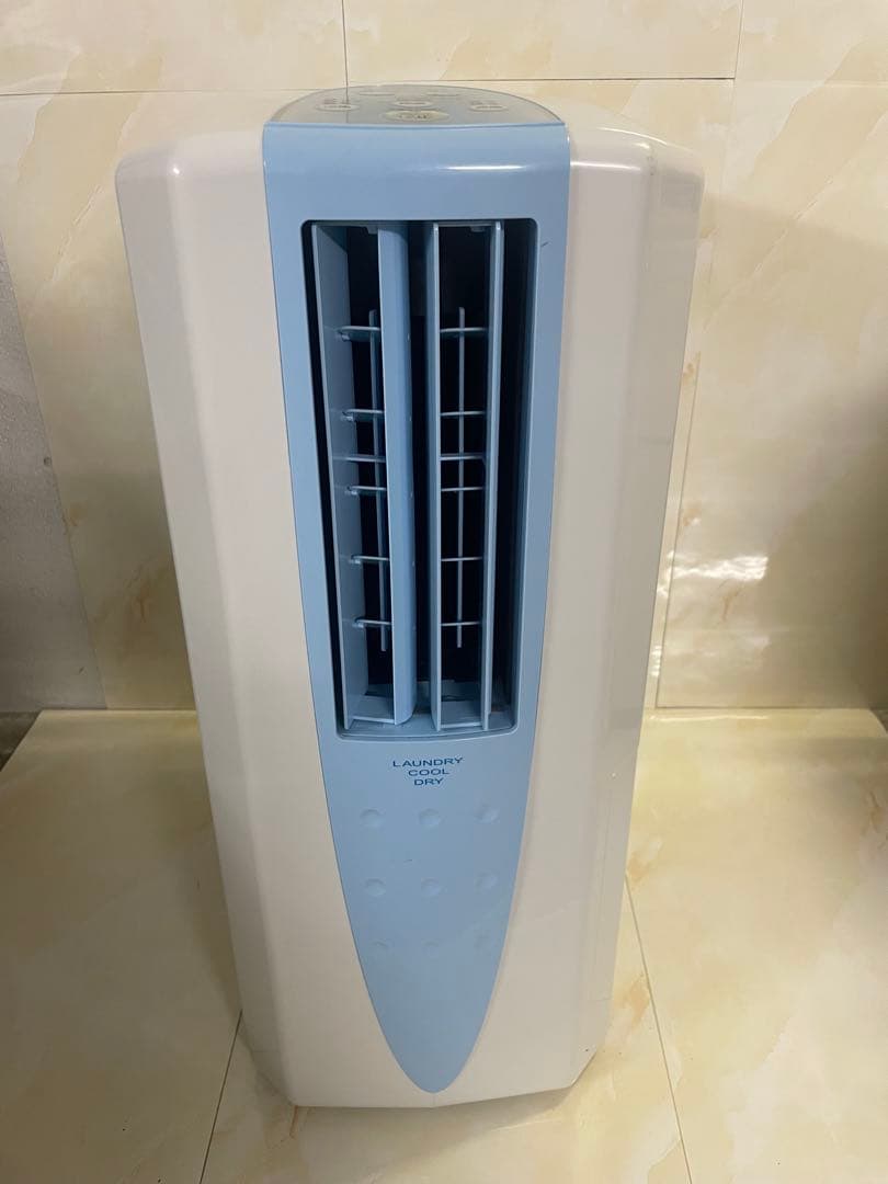 CORONA【美品】どこでもクーラー、衣類乾燥除湿機。