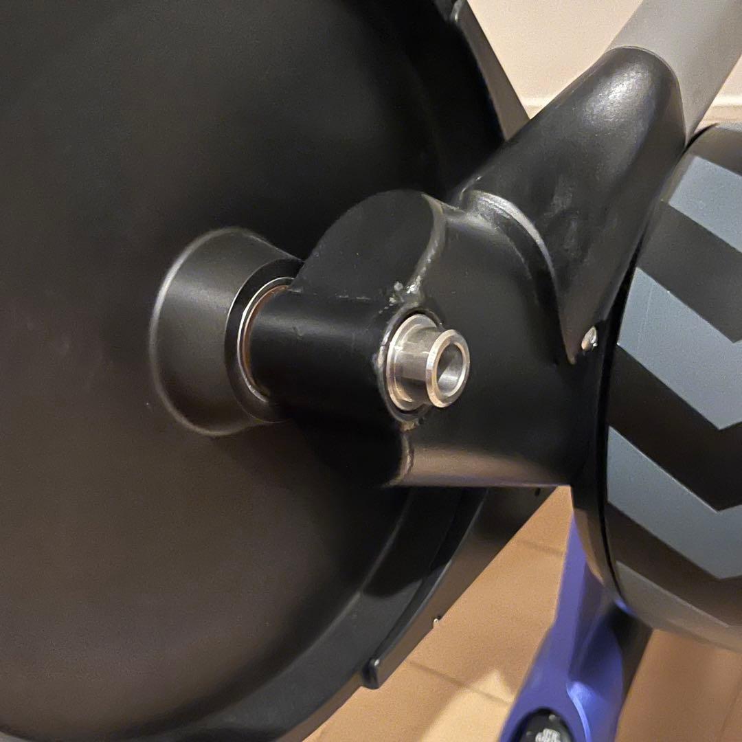 Wahoo KICKR v5 固定ローラー